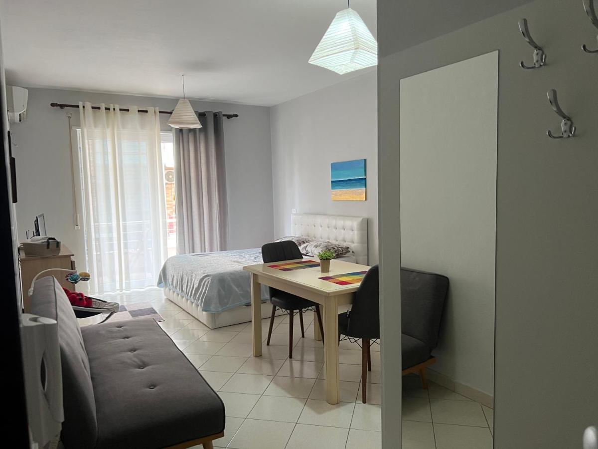 Emi Sol Apartment Vlore Exterior photo